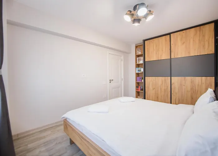 Creamy Wood Haven